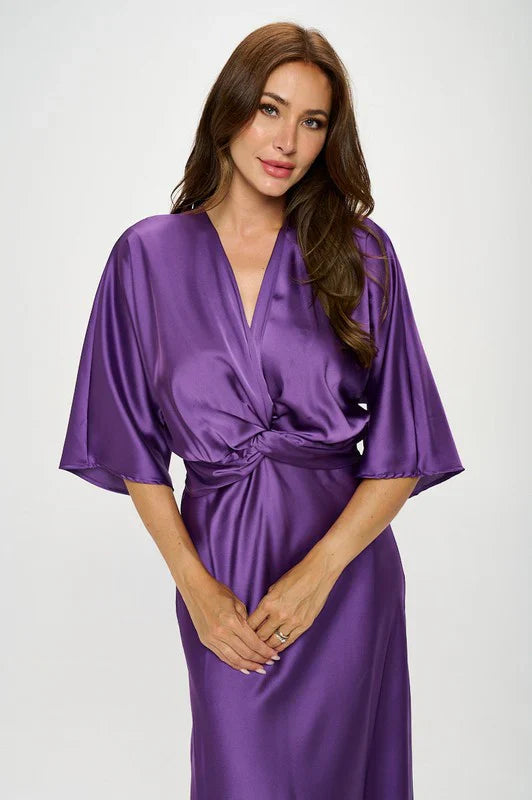 Amélie & Rose™ | Relaxed Elegance – Satin Dress with Twisted Front