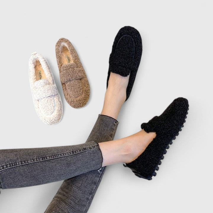Amélie & Rose™ | Solenne Cozy Slippers