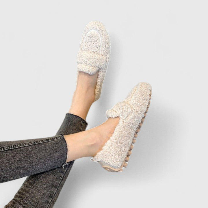 Amélie & Rose™ | Solenne Cozy Slippers