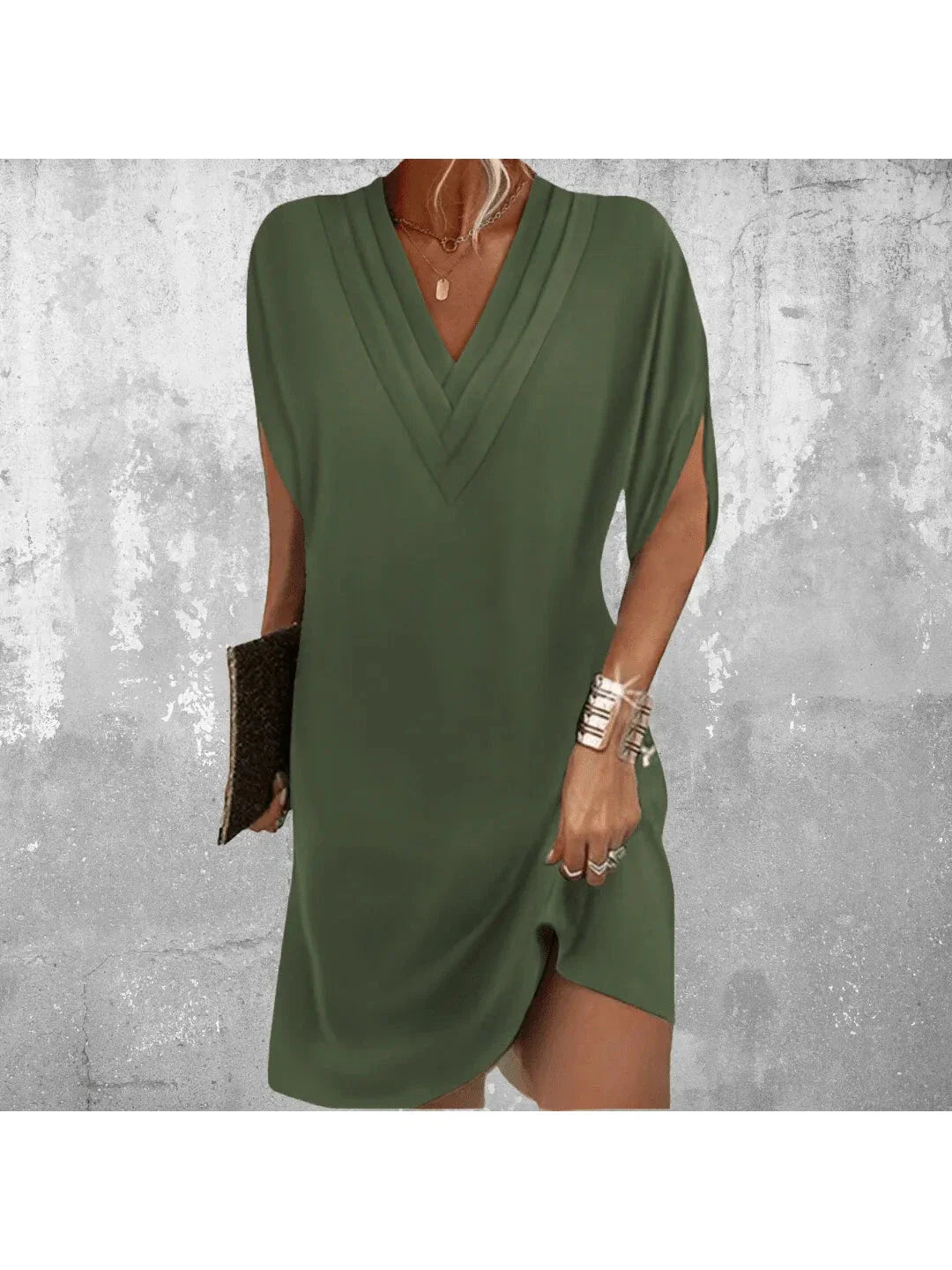 Amélie & Rose | Elegant Tummy Covering Dress