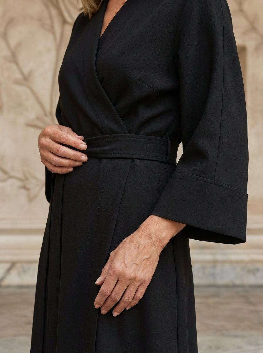 Amélie & Rose | Elegant Dress with Lantern Sleeves and Belt